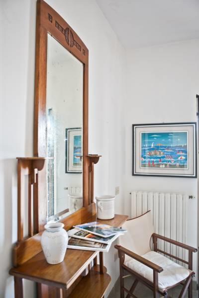 Levante Rooms Полиняно а Маре Екстериор снимка