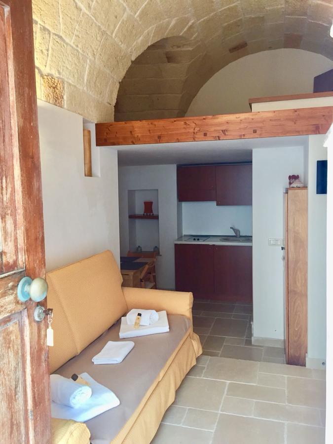 Levante Rooms Полиняно а Маре Екстериор снимка